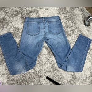 distressed skinny jeans